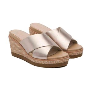 Sandalia casual para dama Flexi oro 135602