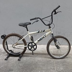 Bicicleta infantil Veloci r20 blanco next ocean reacondicionado