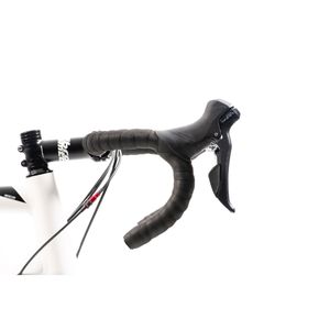 Bicicleta Belfort r700 t50 blanco negro 2022 copan sora