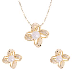 Set de collar y aretes Unlimited by ob chapa de oro 18 k jrualdr02